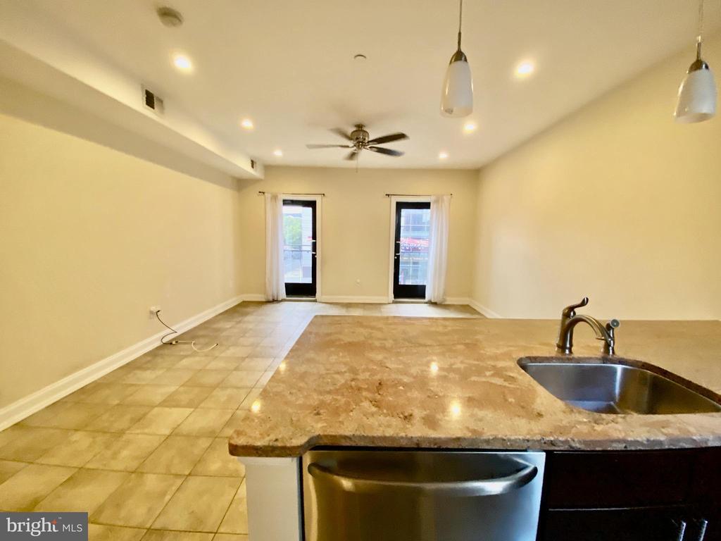 Foto principal - 425-27 S Broad St