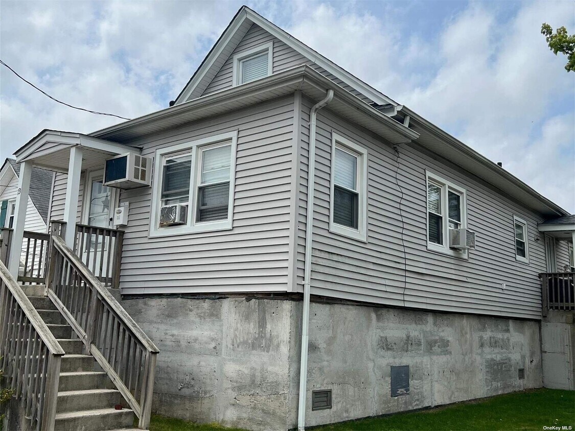 73 3rd Ave, East Rockaway, NY 11518 House Rental in East Rockaway, NY