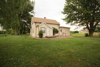 Building Photo - 3122 N 1200th Ave