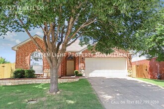 Building Photo - 617 Minkel Dr
