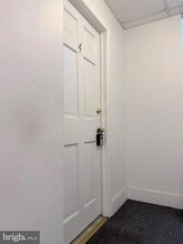 Building Photo - 15 N Washington St