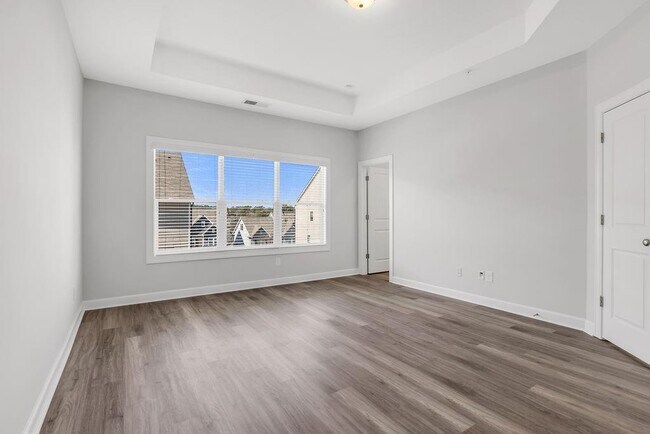 Building Photo - 2761 Bell Dr SE