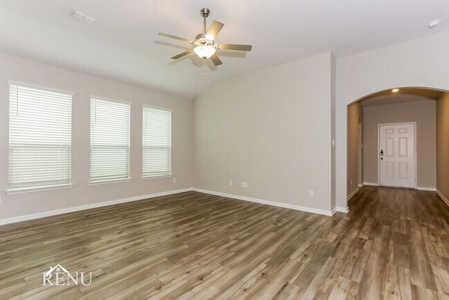 Foto del edificio - 2026 Delta Downs Dr