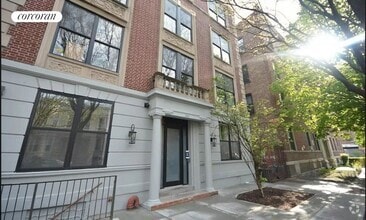 Building Photo - 1321 Union St