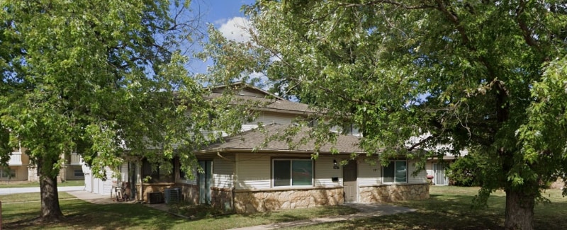 Foto principal - 8716 W University St