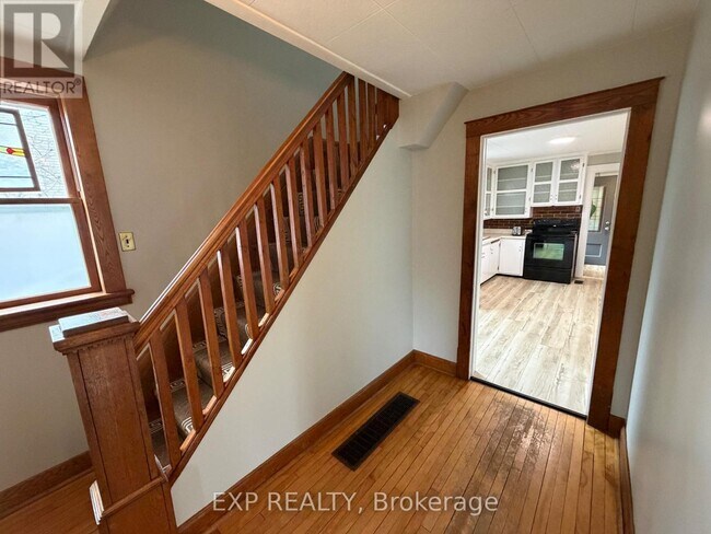 Photo du bâtiment - 6145 Abbott St E