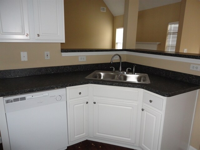 Foto del edificio - 2505 Skylars Mill Way