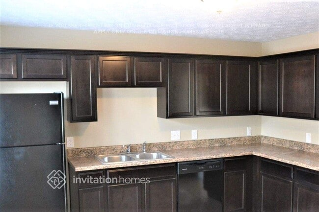 Foto del edificio - 802 Grindstone Pl SW