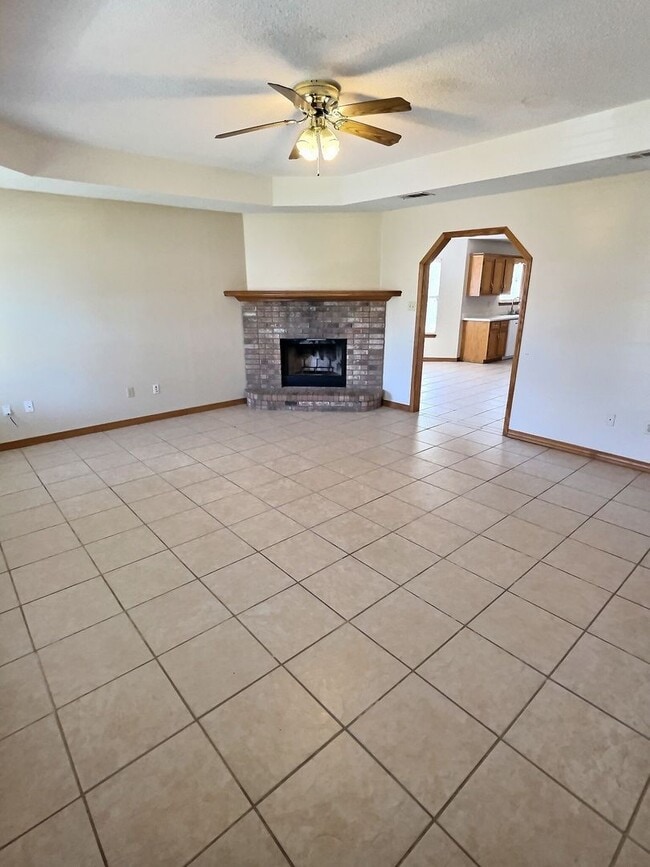 Building Photo - Spacious 4-Bedroom Home Near Downtown Ocea...