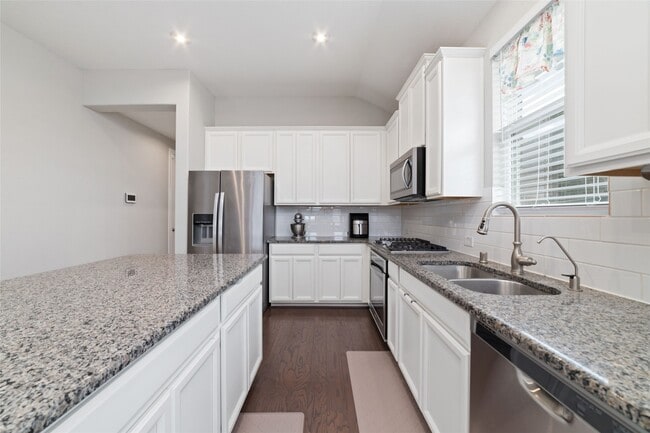 Foto del edificio - 24707 Harbor Terrace Ln