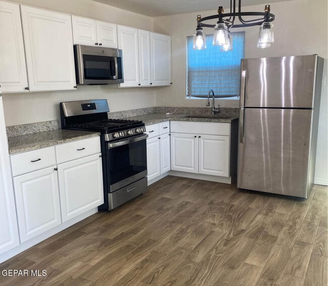 Foto del edificio - 1929 Detroit Ave