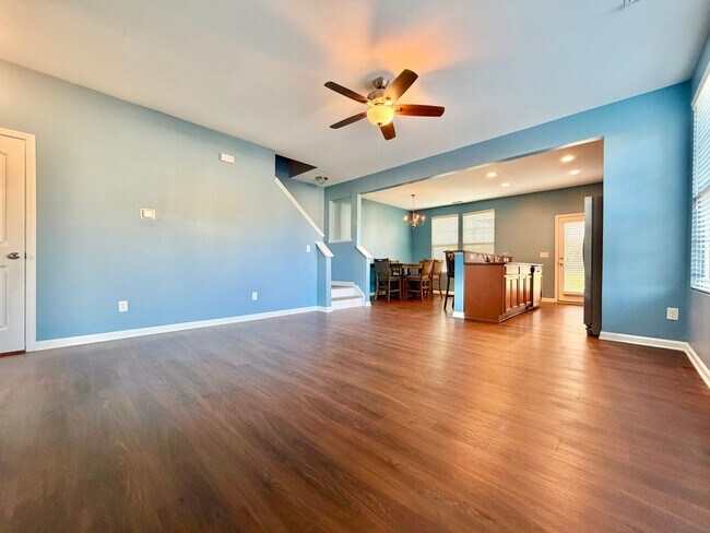 Building Photo - Updated 3BR Townhome | Community Pool, Gym, Pickleball, & Tennis Courts | Easy RTP Access