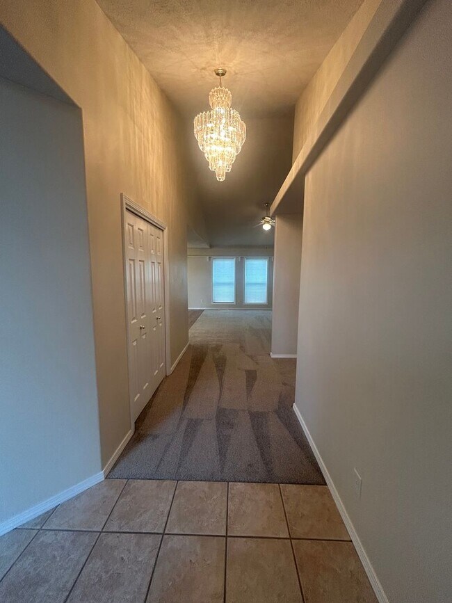 Foto del edificio - Beautiful Three Bedroom in Keizer