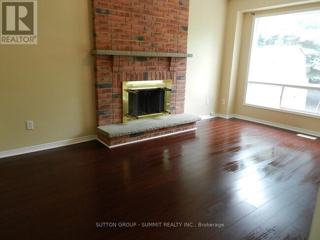 Building Photo - 20 Dehart Dr