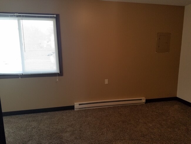 Building Photo - Brookside West Apartments