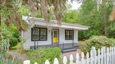 Building Photo - 1528 Fletcher St