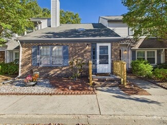 Building Photo - 121 Tidal Dr