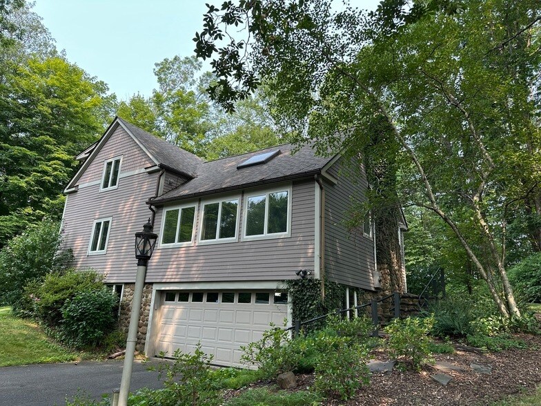 Foto principal - 135 Oregon Rd