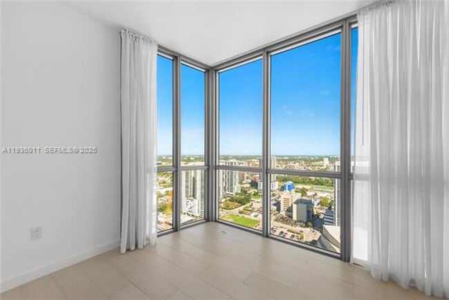Photo - 1100 Biscayne Blvd Apartment