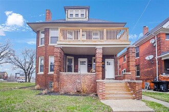 Building Photo - 1484 Virginia Park St