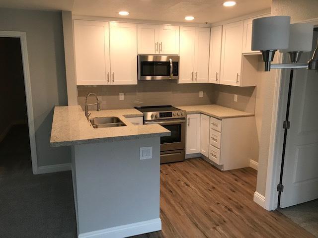 Kitchen - 12584 Atwood Ct