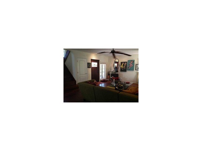Building Photo - 1153 Biarritz Dr