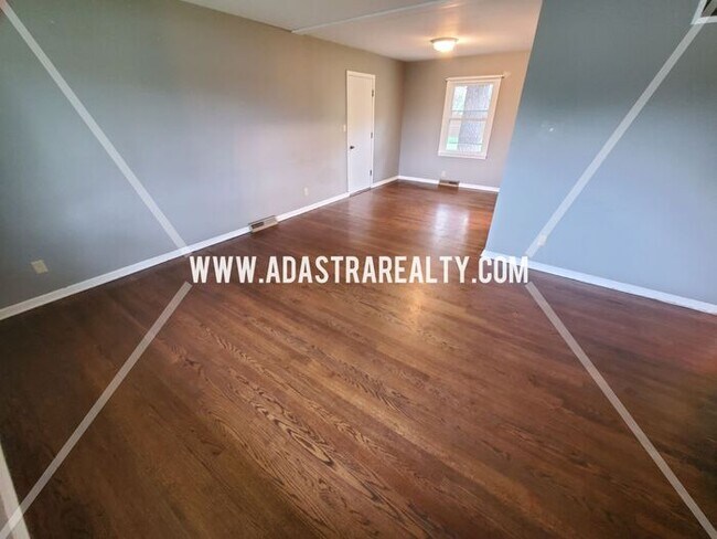 Foto del edificio - Well Maintained Overland Park Home-Availab...