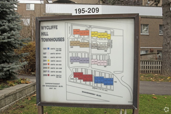 Building Photo - Wycliffe Hill Townhomes