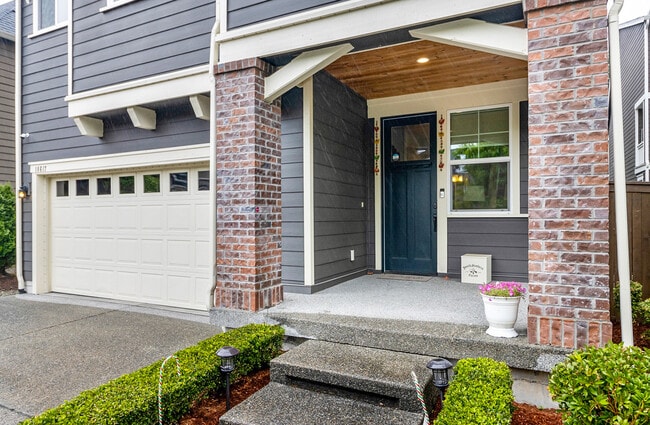 Photo - 18617 45th Dr SE (Bothell, WA) House