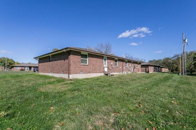 Foto del edificio - 2502-2502 E Morris Dr