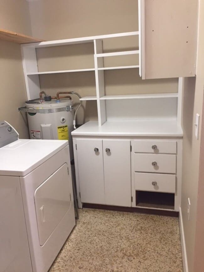 Building Photo - Ballard-Fremont Duplex: Comfortable Living...