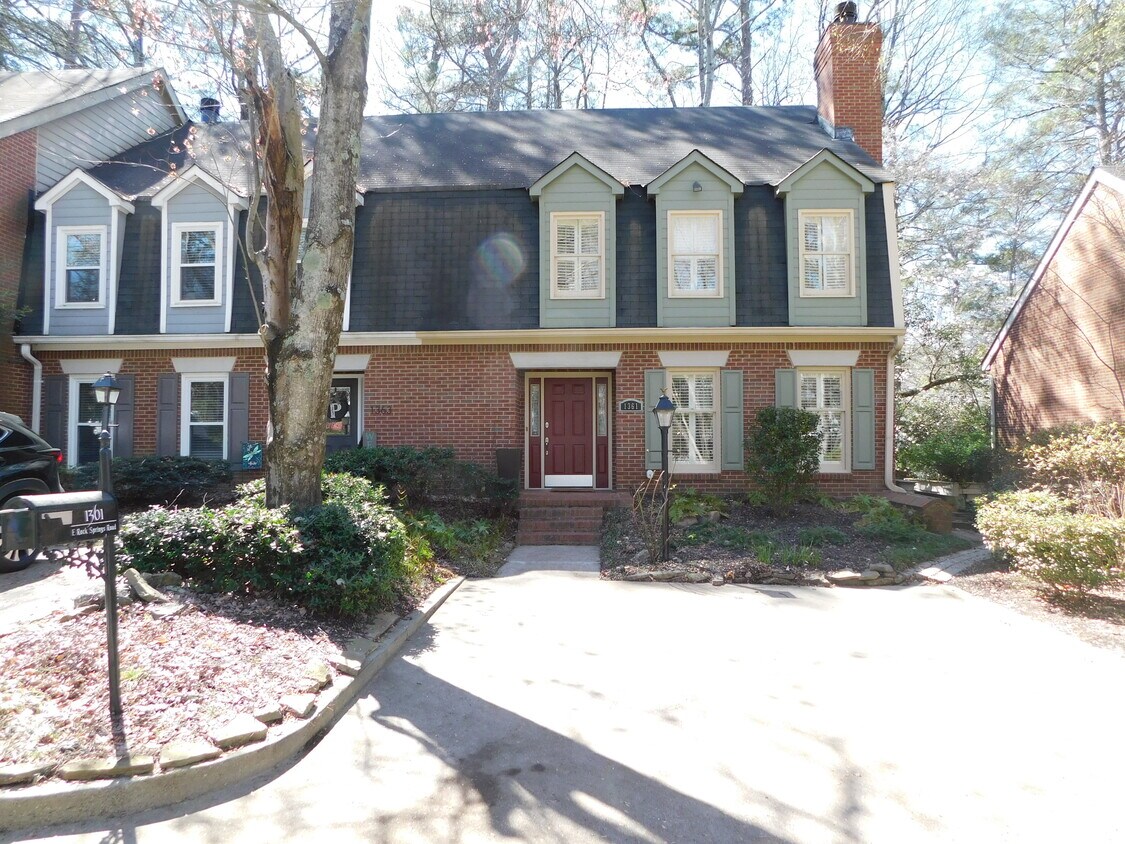 1361 E Rock Springs Rd NE, Atlanta, GA 30306 Townhome Rentals in