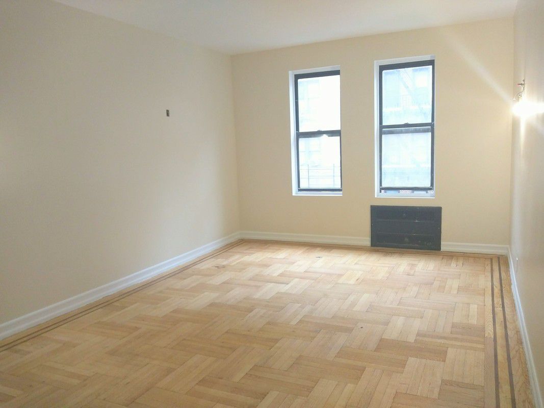 Primary Photo - 525 Parkside Ave
