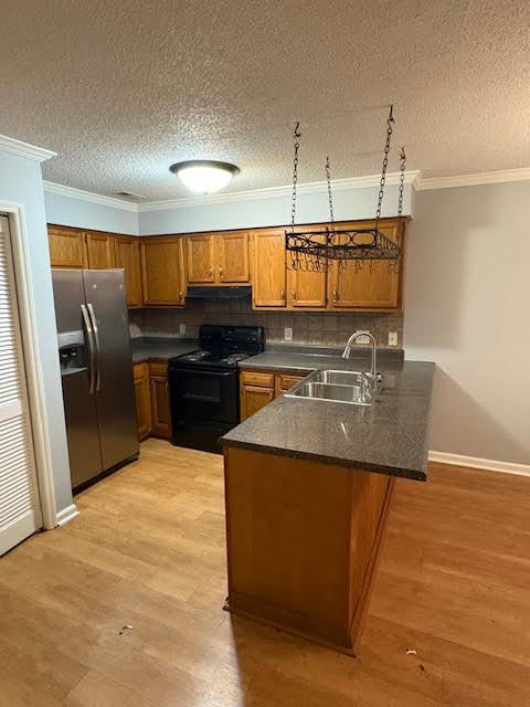 Building Photo - "Cozy Elegance Awaits: 1-Bedroom Condo wit...