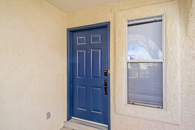 Foto del edificio - 6937 El Cajon Ct NW