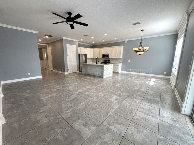 Photo - 984 Maypole Dr House