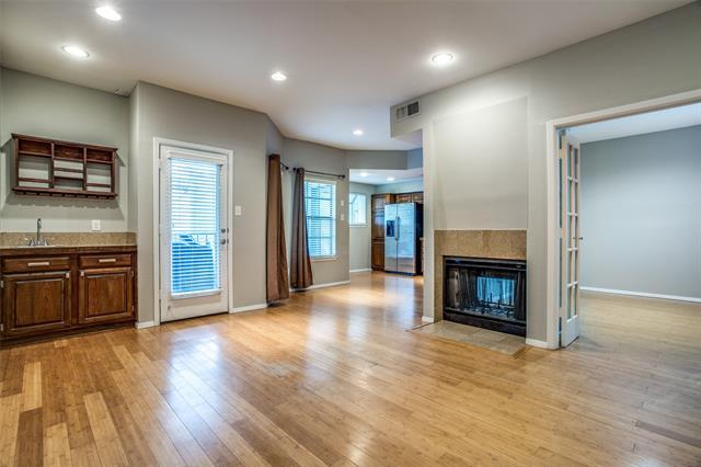 Foto del edificio - 4203 Holland Ave