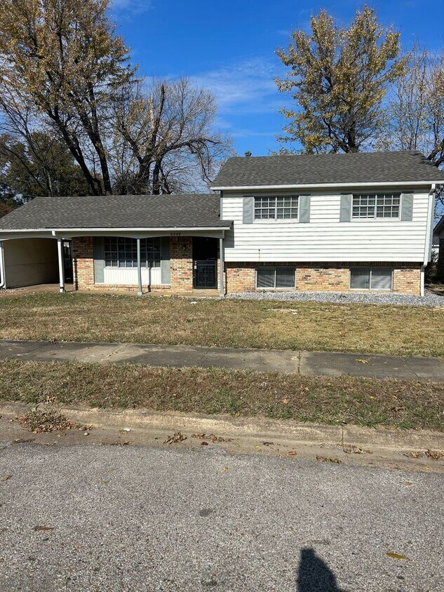 Foto principal - 4558 Almo Ave