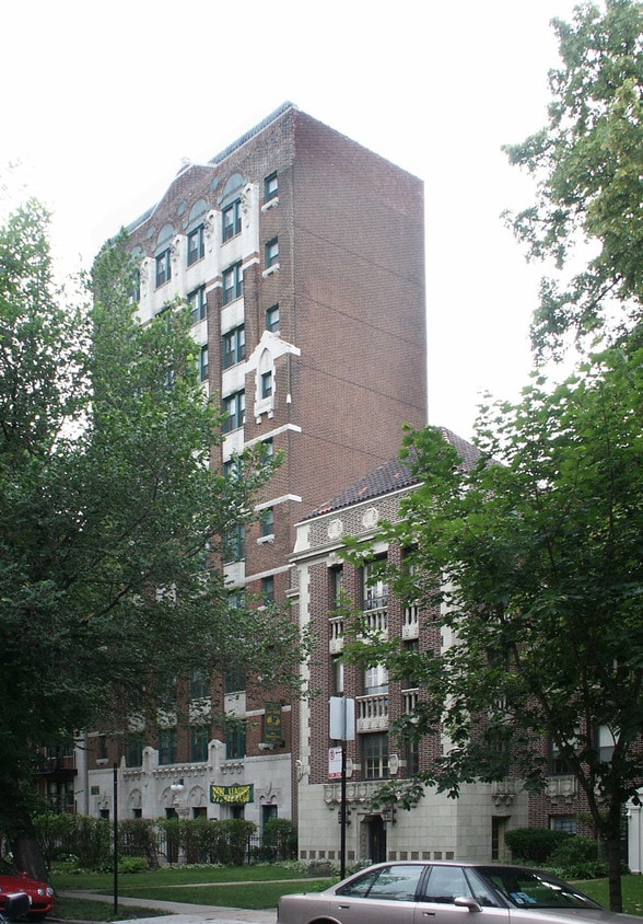 Building Photo - Manor House