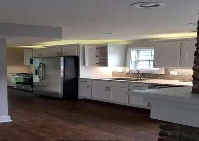 Foto del edificio - 954 Parsons St SW
