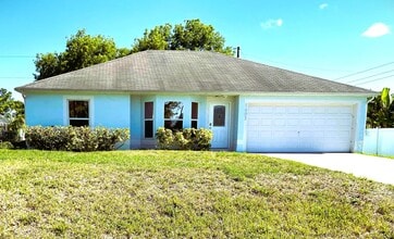 Building Photo - 1682 SW Glacador Ave