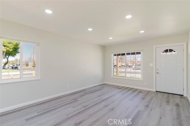 Foto del edificio - 44961 5th St E