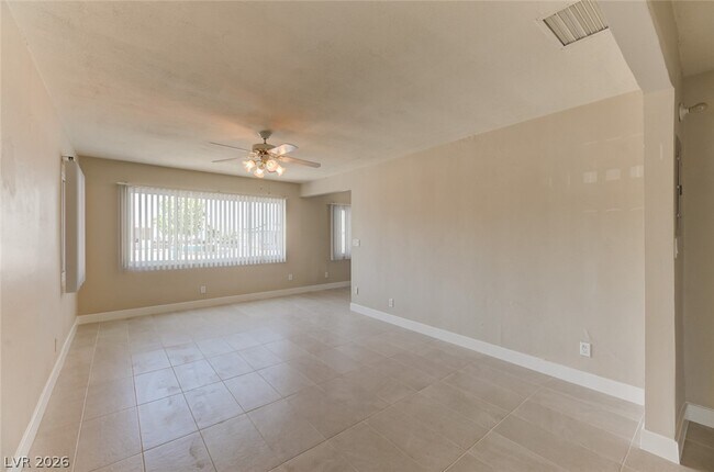 Building Photo - 402 Ilmenite Way