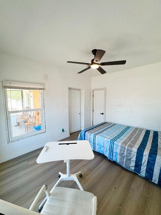 Photo - 1845 E Monroe St Apartment