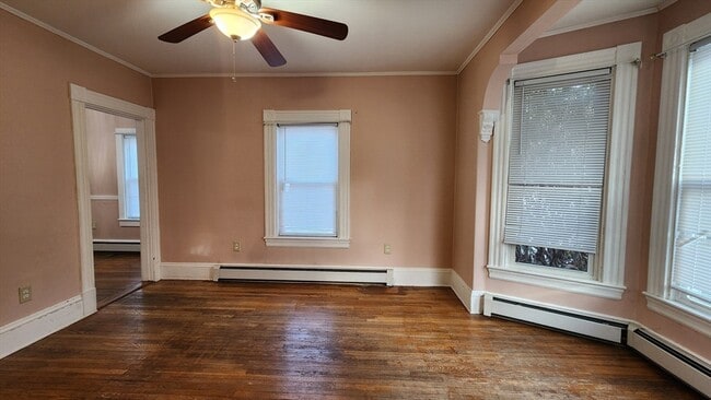 Building Photo - 153 Myrtle St