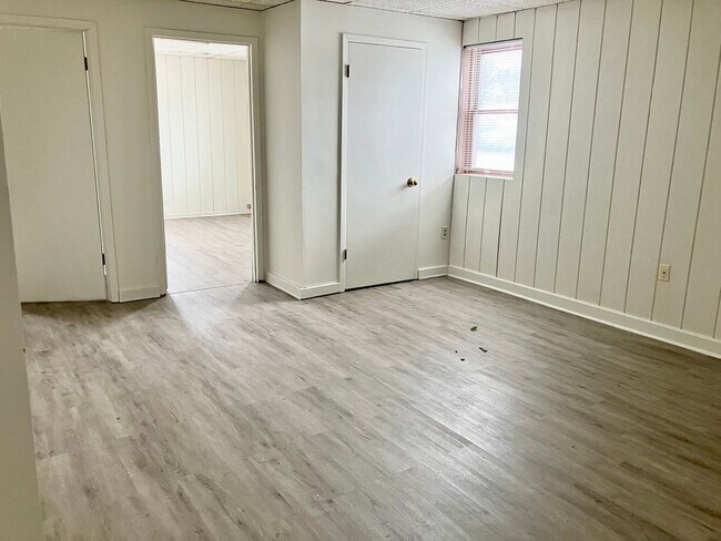 Building Photo - 1461 Grand Avenue