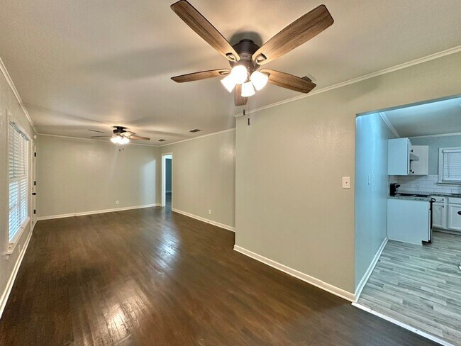 Foto del edificio - Updated 3-Bedroom Home Near TJC & Medical District!