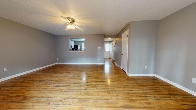 Building Photo - 107 Brightleaf Ct