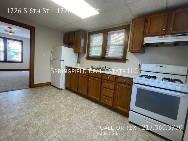 Building Photo - 1726 S 6th St