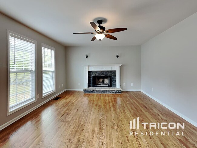 Foto del edificio - 534 Hart Rd